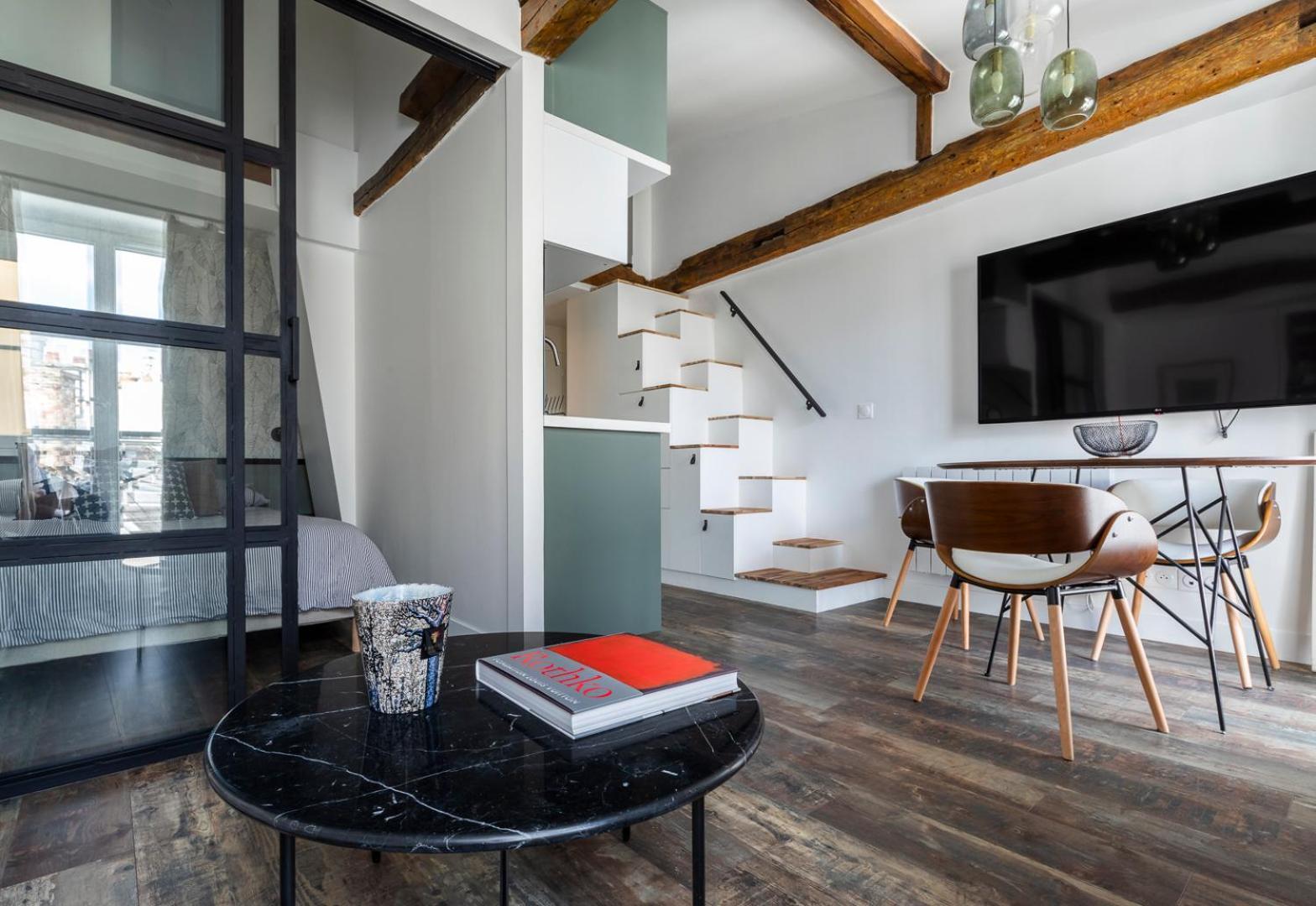 Charming Newly Renovated In The Heart Of St Germain Des Pres Paris