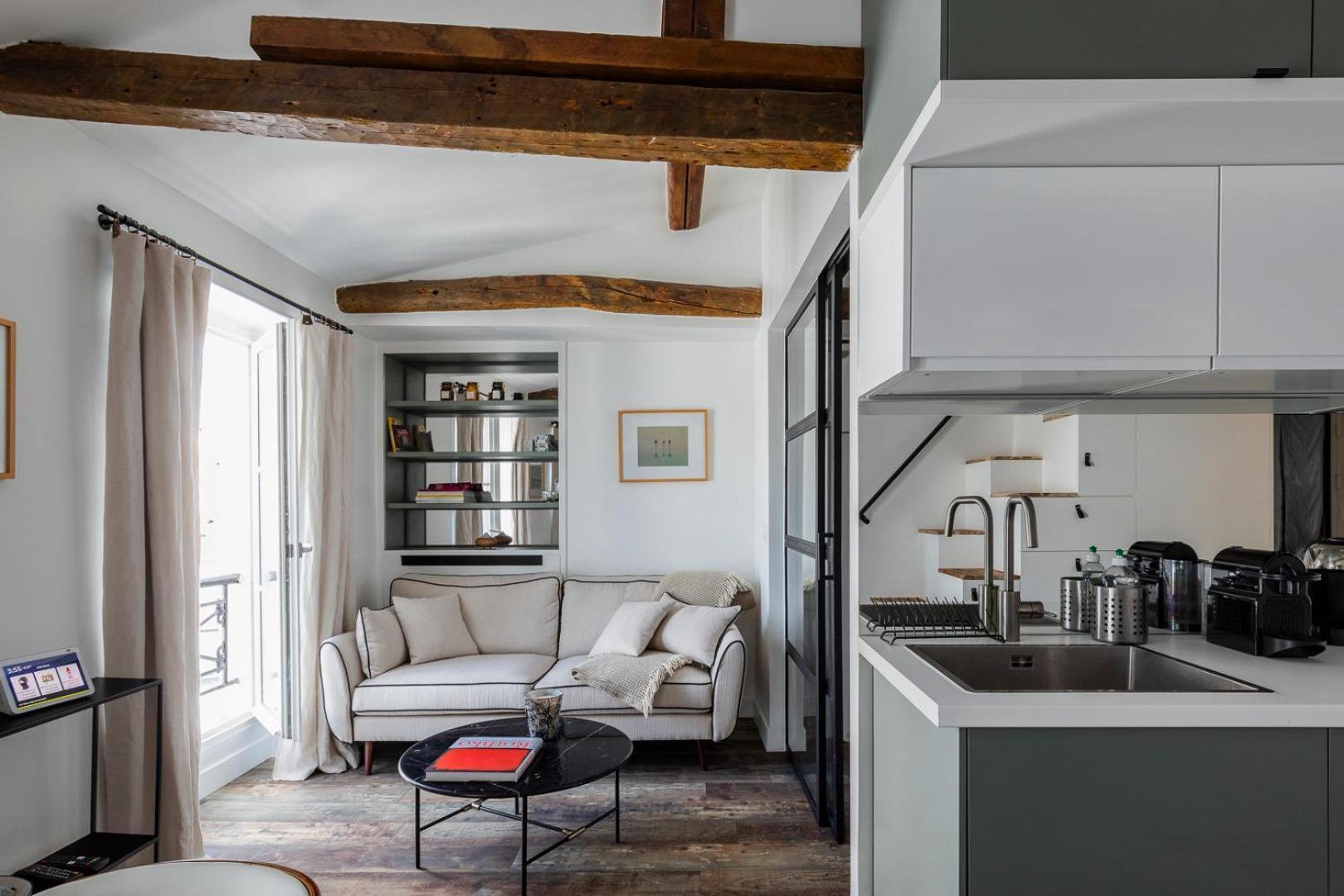 Charming Newly Renovated In The Heart Of St Germain Des Pres Apartment Paris